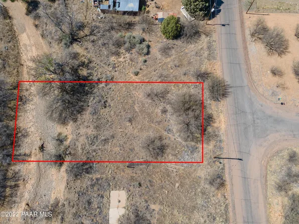 16812 S Gadsden Rd, Mayer, AZ 86333