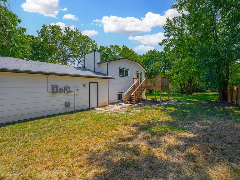 4521 E Norwood Ct — Photo 16