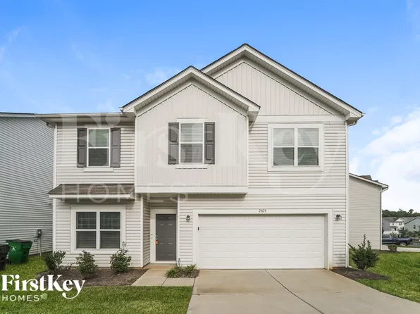 2823 Curbstone Ln, Charlotte, NC 28213