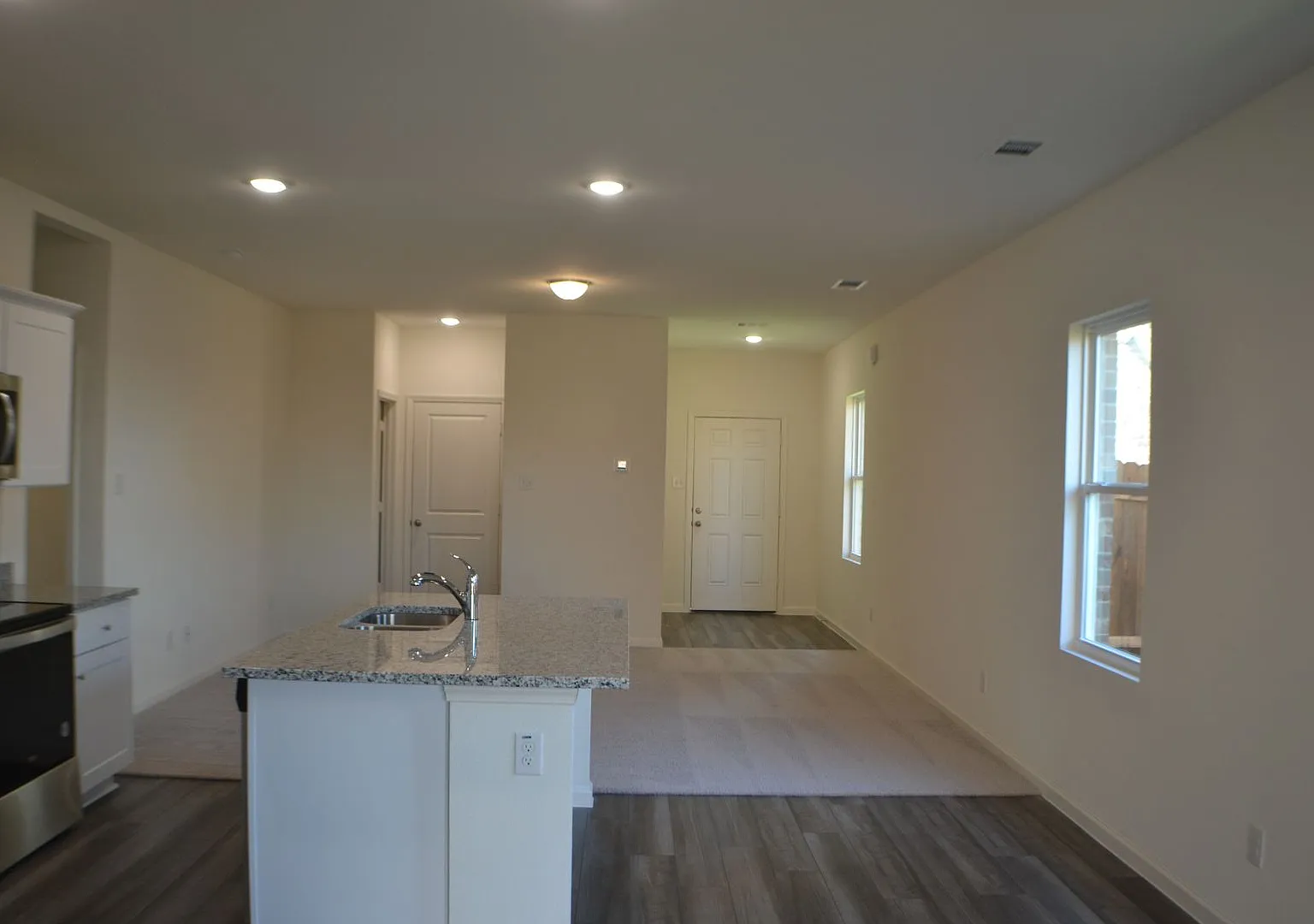 House 3 Bed 2 Bath in Forney for rent — Photo 4