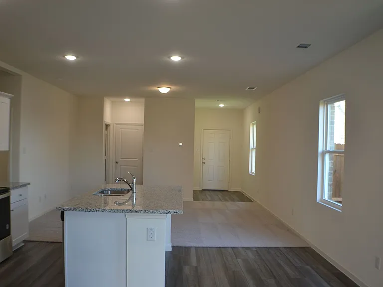 6417 Bishop Dr — Photo 4
