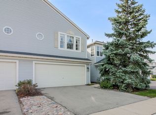 184 Half Moon Bay Ct, Romeoville, IL 60446