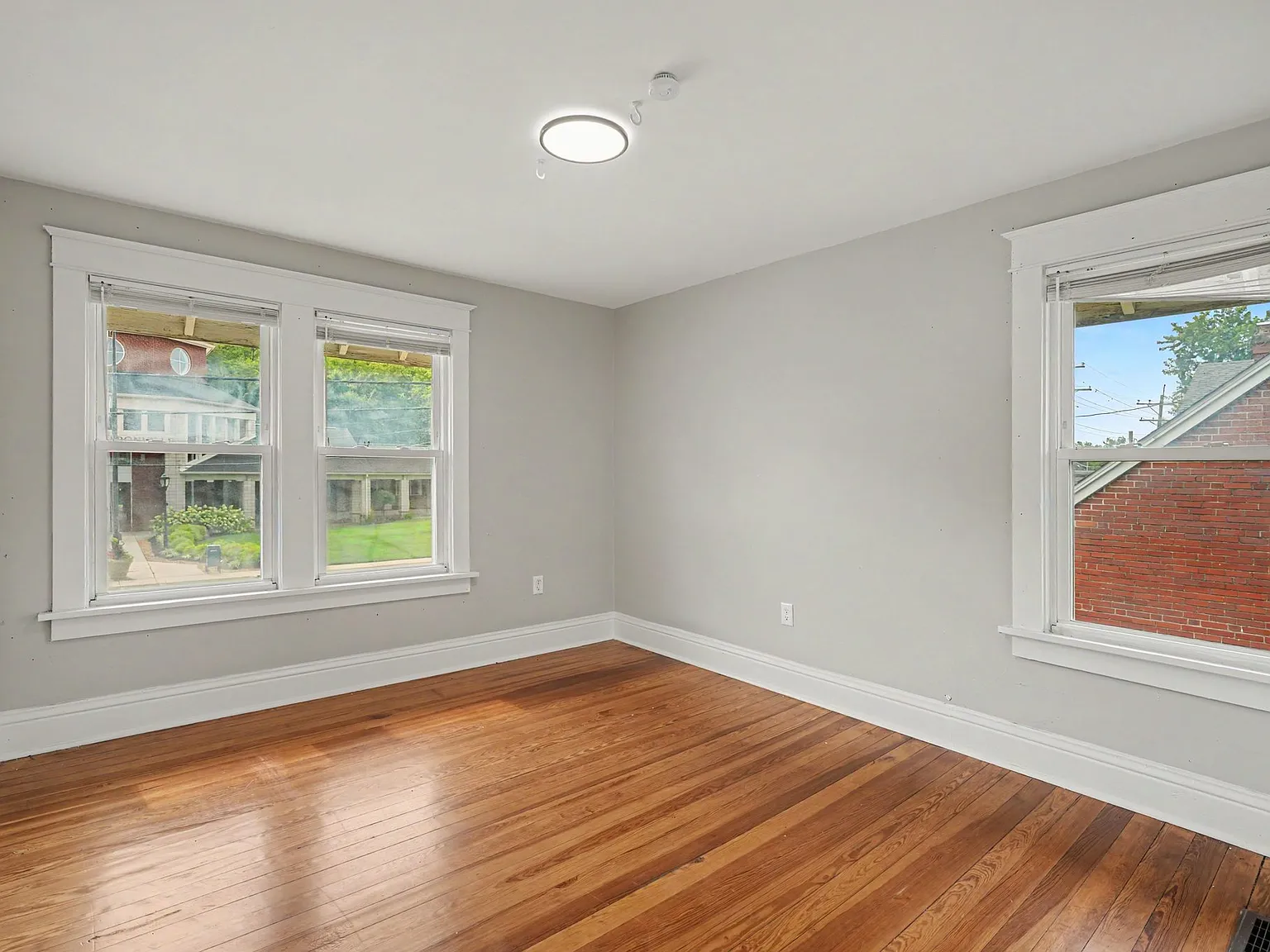 3 bed, $2,295 — Photo 3