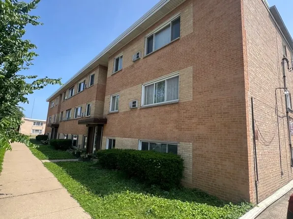 4105 W Cullom Ave APT 2B, Chicago, IL 60641