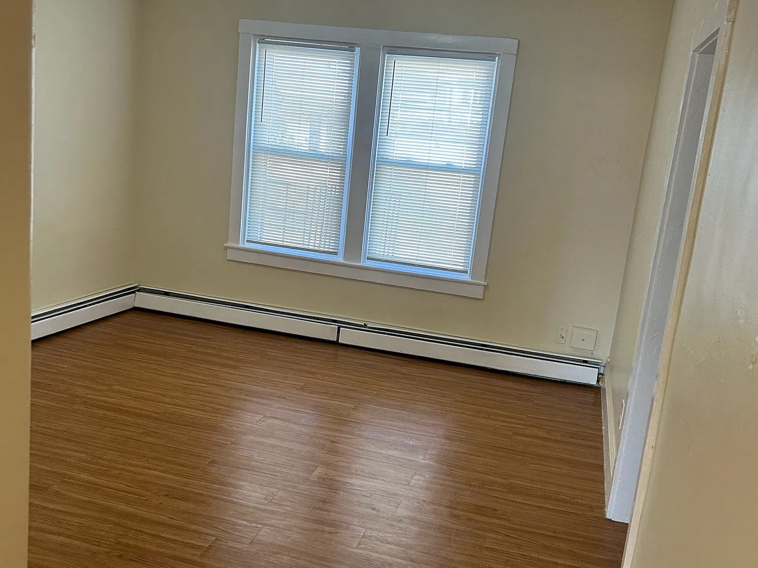 3 bed, $2,300 — Photo 3