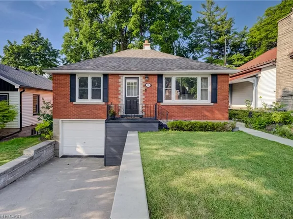 55 Rex Dr, Kitchener, ON N2M 4A1