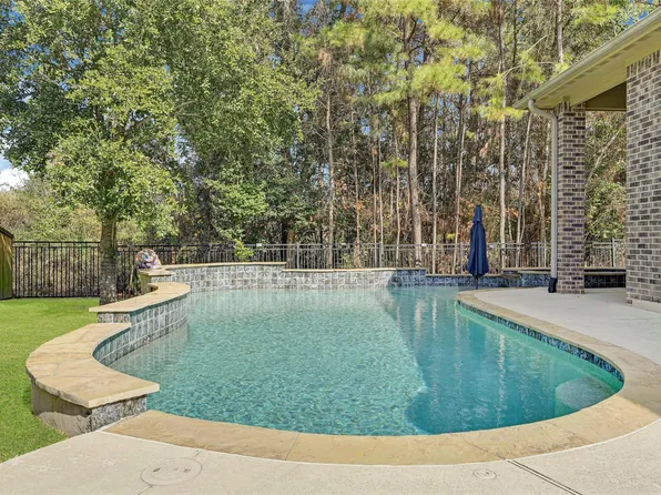 110 Lily Green Ct, Conroe, TX 77304