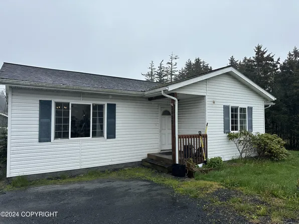 3652 Sharatin Rd, Kodiak, AK 99615
