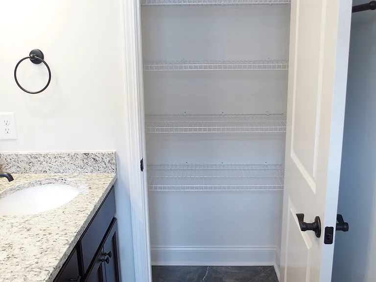 807 Bolton Dr — Photo 23