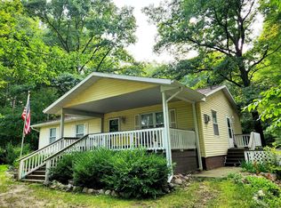 7411 N Deja Rd, Edmore, MI 48829