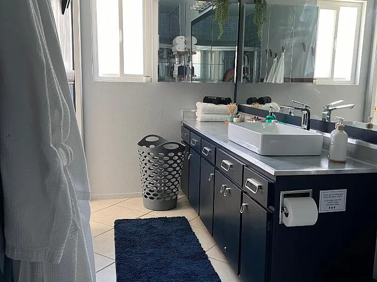 Ensuite bathroom
