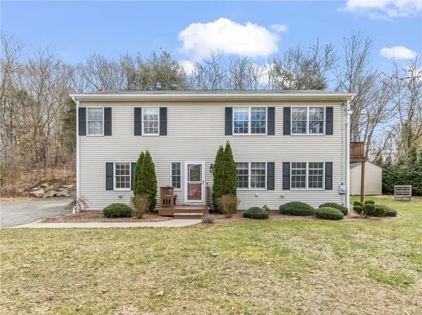 19 Colvintown Rd, Coventry, RI 02816