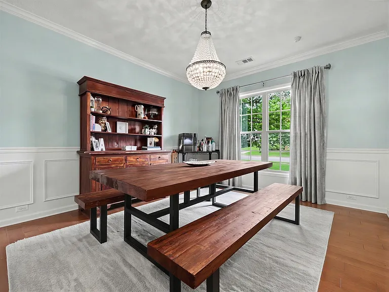 1147 Looking Glass Ln — Photo 25