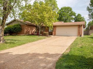 12333 Betsy Ross Ln, Saint Louis, MO