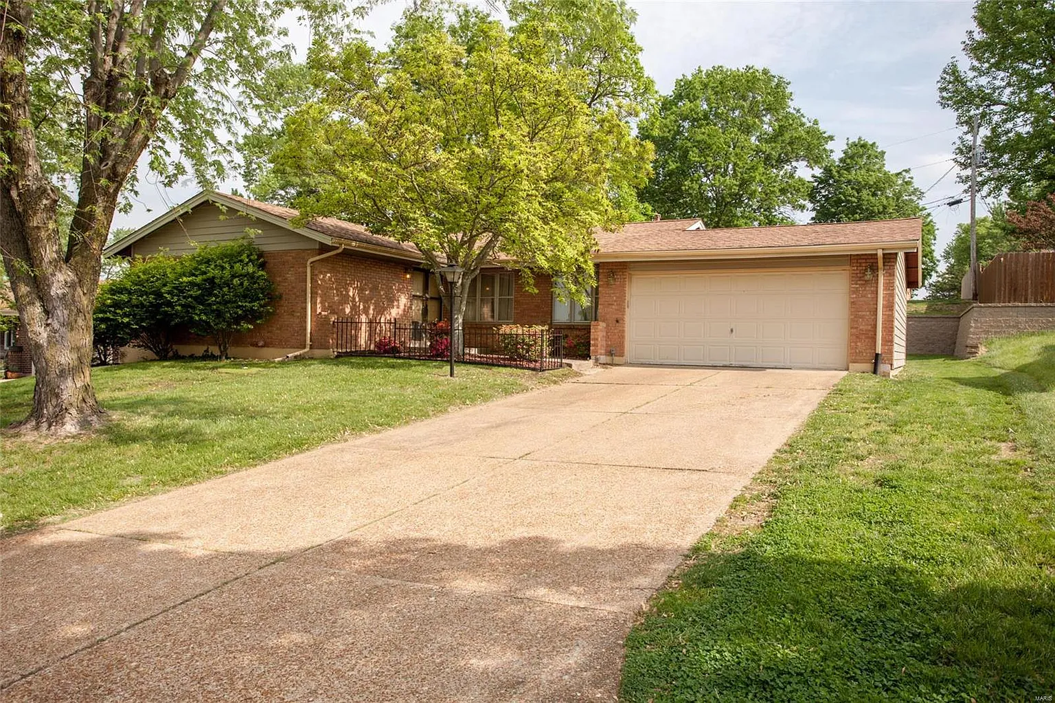 12333 Betsy Ross Ln photo 1