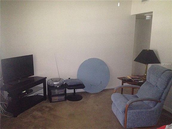 3rd image of 1410 Lowry Ave
