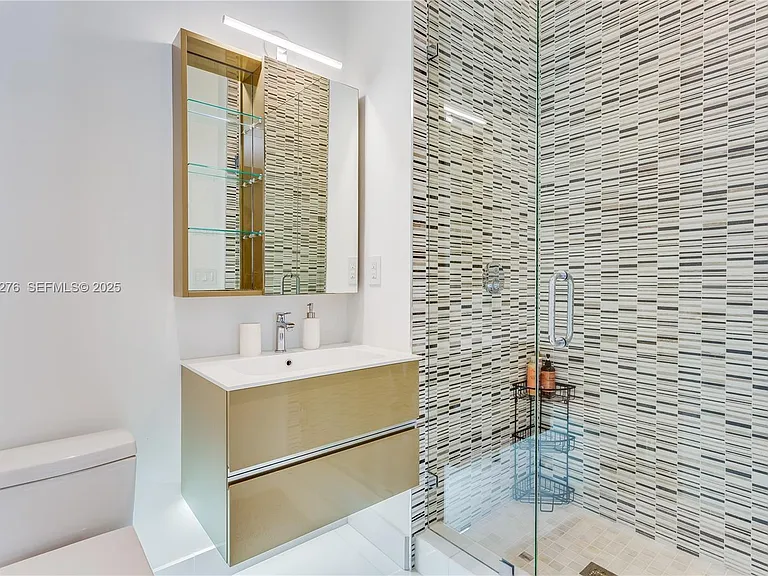 1701 Espanola Dr — Photo 19