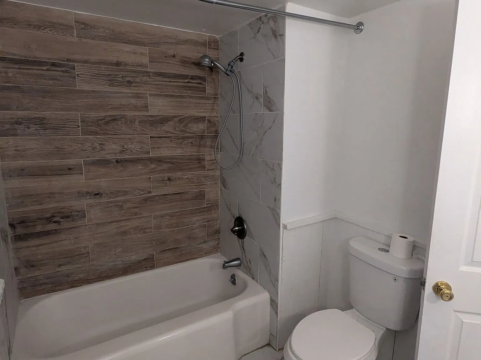 7748 S Main St — Photo 2