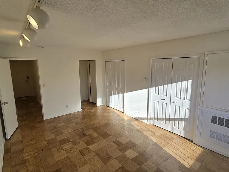 77 Pond Ave #606 — Photo 4