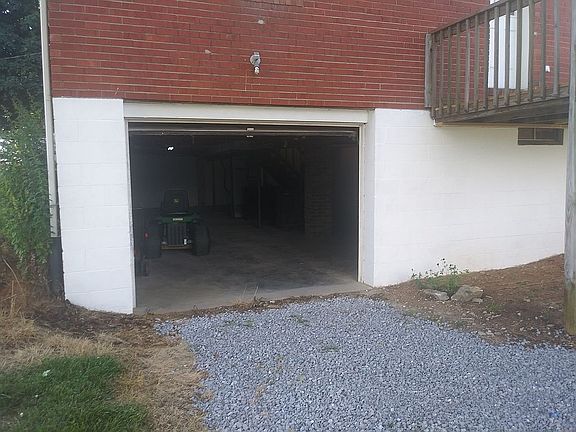 Drive in basement