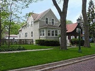 1st image of 225 Catalpa Pl