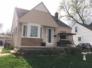 623 Meadowdale St, Ferndale, MI 48220