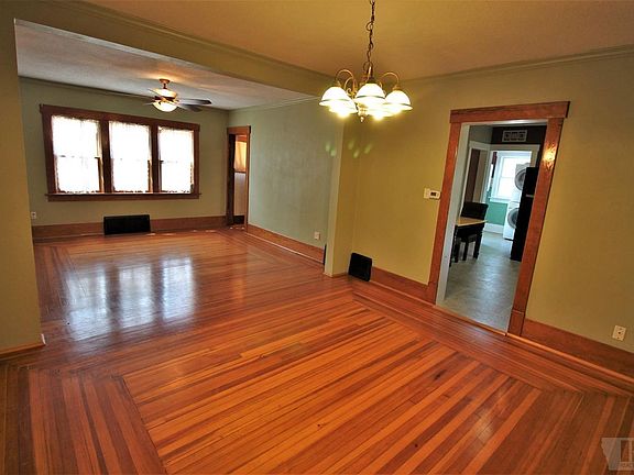 3rd image of 513 Hilltop Ave