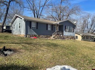 502 N Hackberry St, Yellville, AR 72687