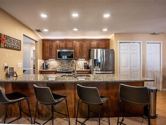 5th image of 13119 Sheridan Dr