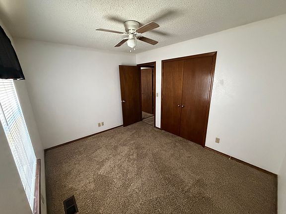 4th image of 4433 W Reno St