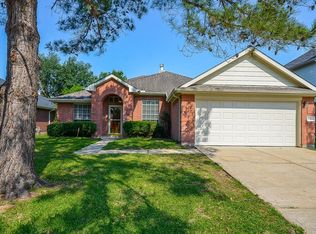 17014 Canterbury Green Ln, Sugar Land, TX 77498