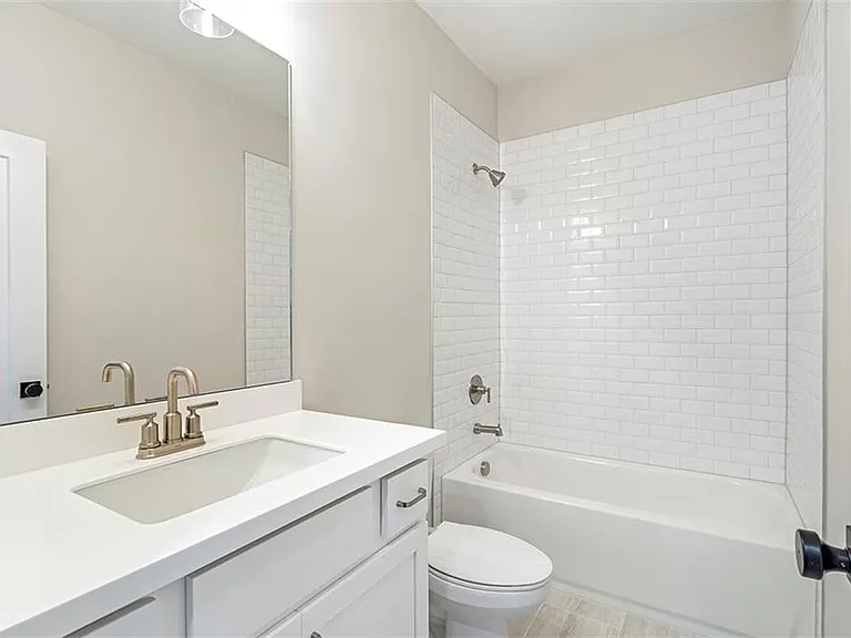 152 Palm St — Photo 27