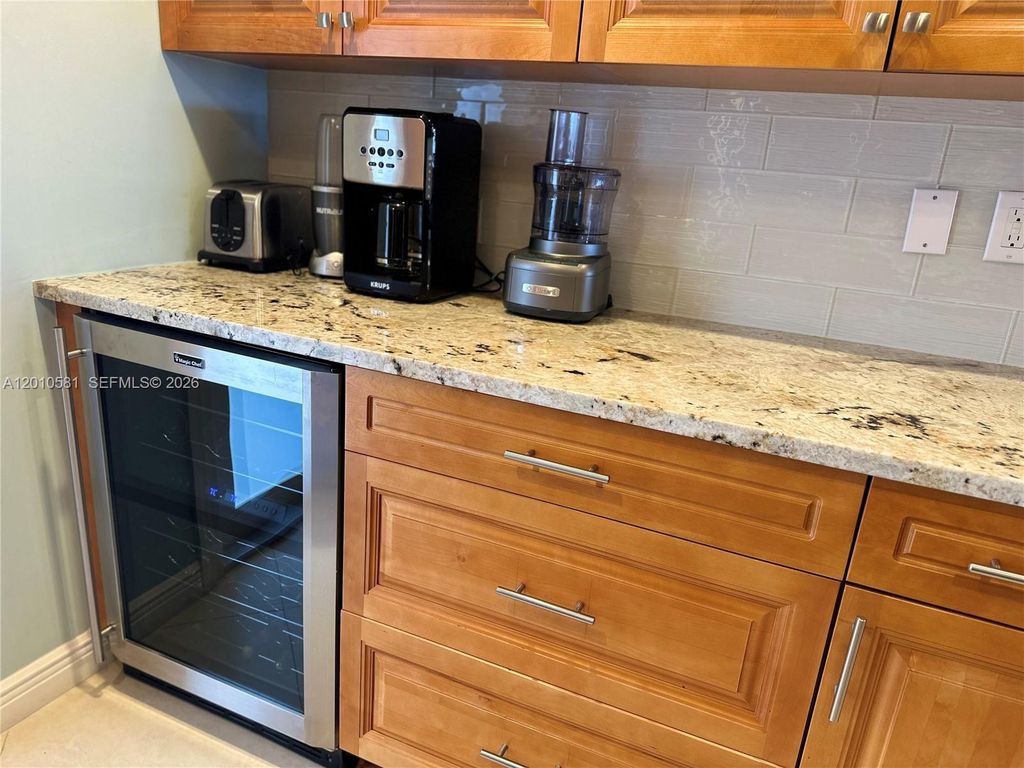 750 N Ocean Blvd APT 310, photo 7