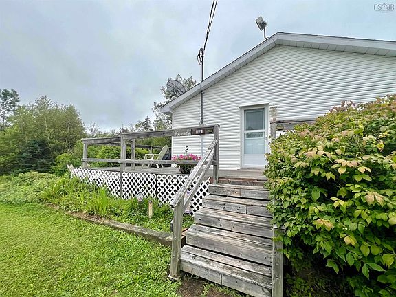 3rd image of 188 Shore Rd
