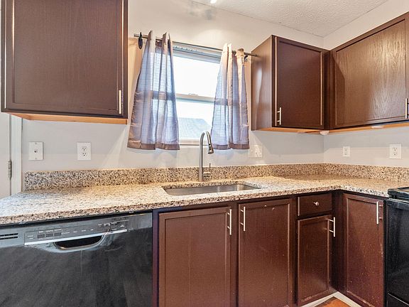 5th image of 4087 Shannon Green Dr #94