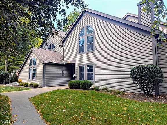 2nd image of 1133 Red Tail Hawk Ct #6