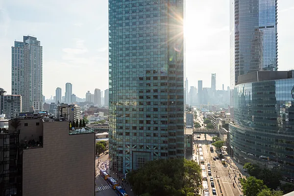 Rented by Nooklyn NYC LLC | media 22