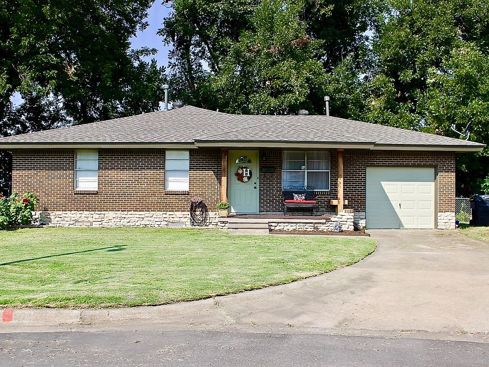 1st image of 4728 W Park Pl