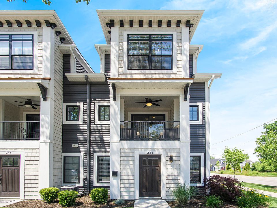 1st image of 253 Jackson St #3