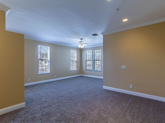 4th image of 4316 Summercrest Blvd APT 520