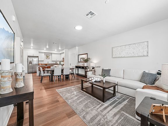 2nd image of 3630-3644 Harrison St #309