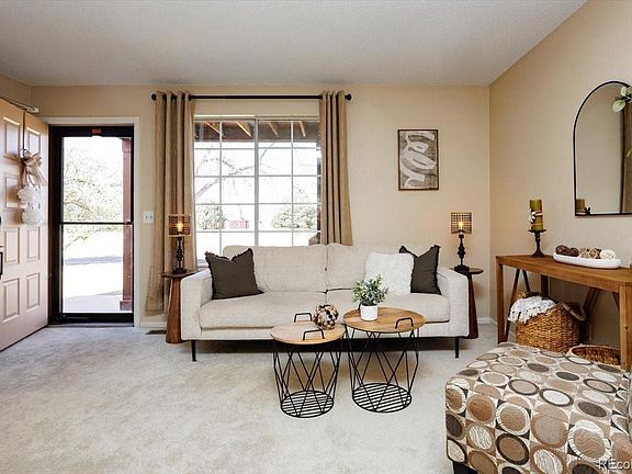 2nd image of 819 Summer Drive