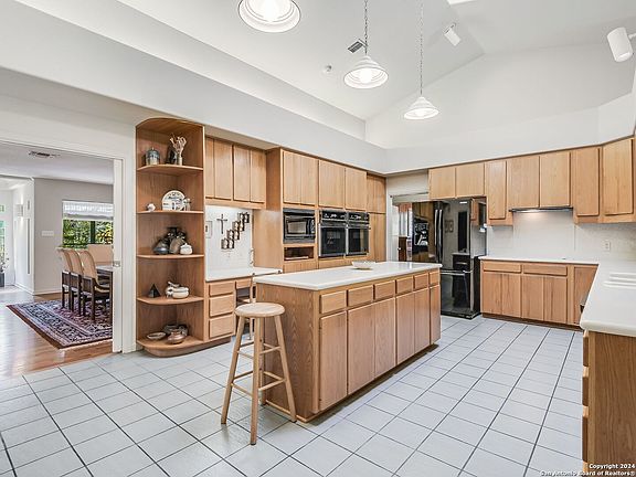 5th image of 113 DOGWOOD LN
