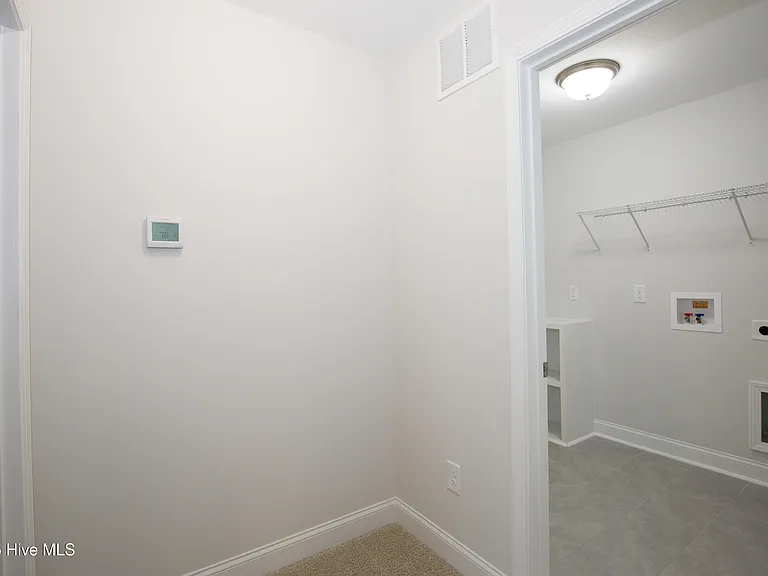 660 Avenue Of The Carolinas — Photo 47
