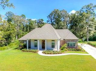 421 White Ash Loop, Madisonville, LA 70447