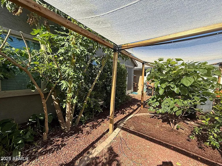 327 W Tamarack Dr — Photo 19