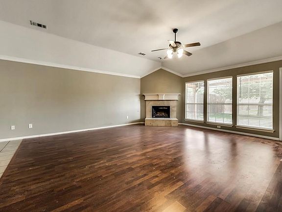 3rd image of 5516 Longhorn Dr