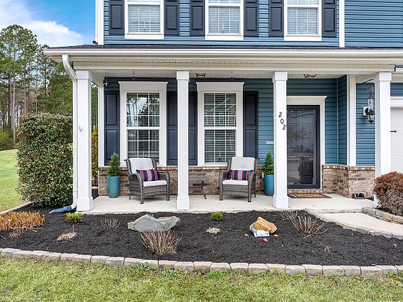 5th image of 202 Basket Grass Ln