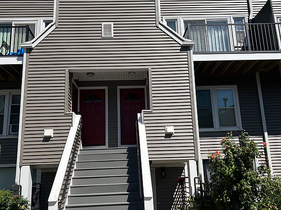 2nd image of 83C Morris St