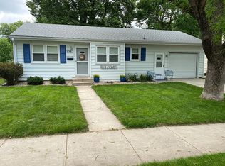 1313 N Carolina Pl, Mason City, IA 50401